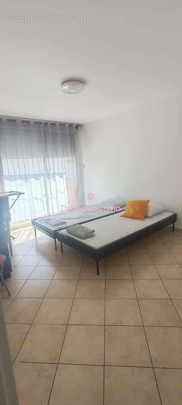 Appartement à MARSEILLE-1E