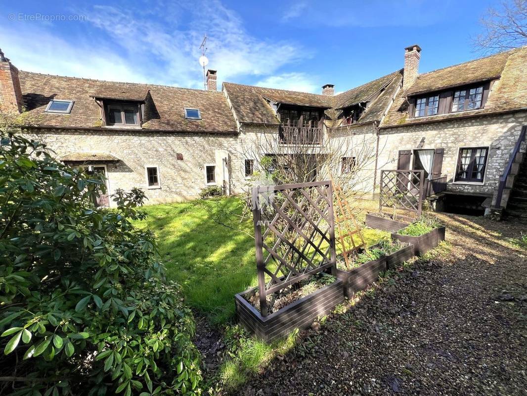 Maison à PACY-SUR-EURE