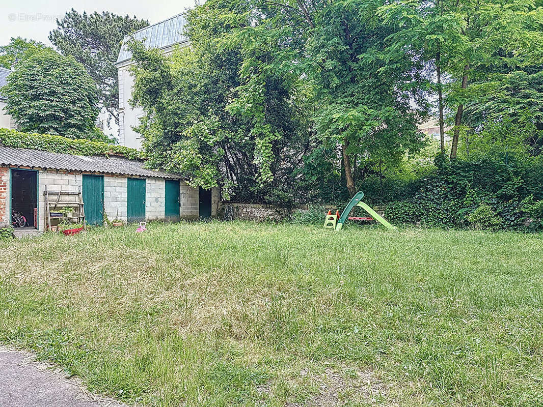 Appartement à ENGHIEN-LES-BAINS