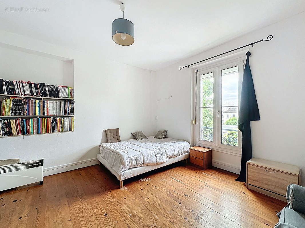 Appartement à ENGHIEN-LES-BAINS