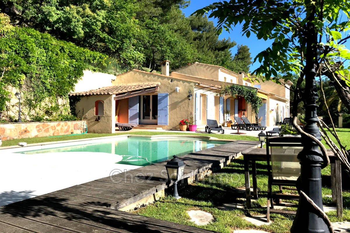 Maison à LE BAR-SUR-LOUP