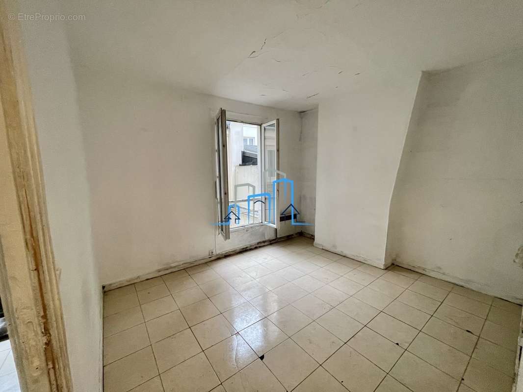 Appartement à PARIS-11E