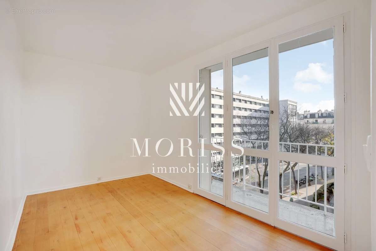 Appartement à PARIS-14E