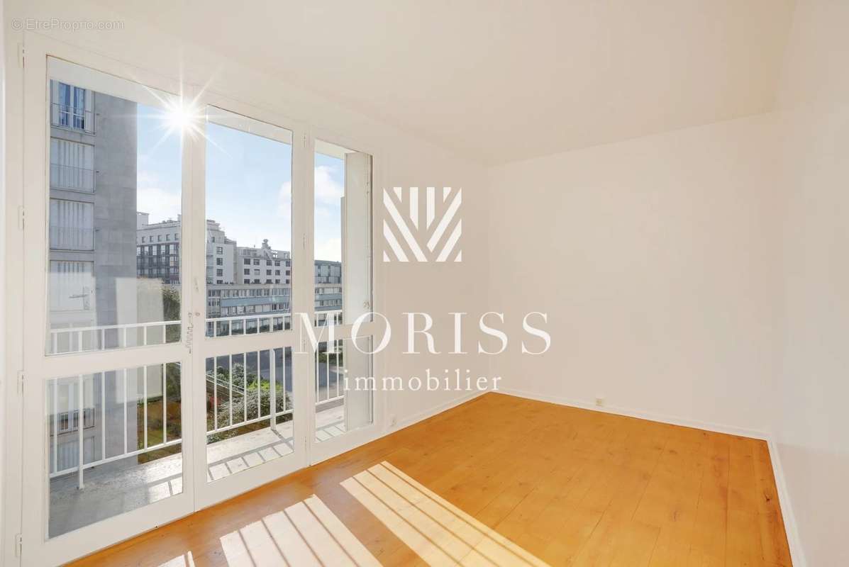 Appartement à PARIS-14E