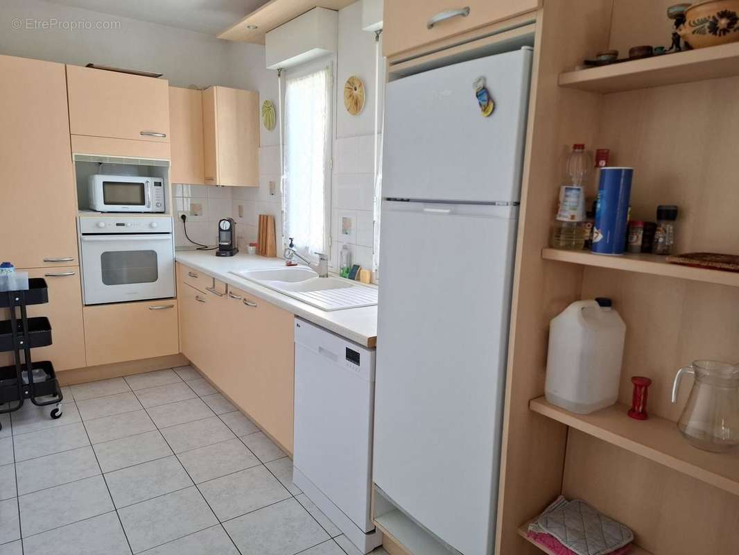 Appartement à MAUGUIO