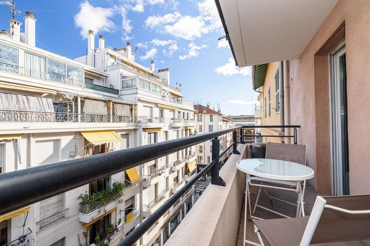 Appartement à NICE