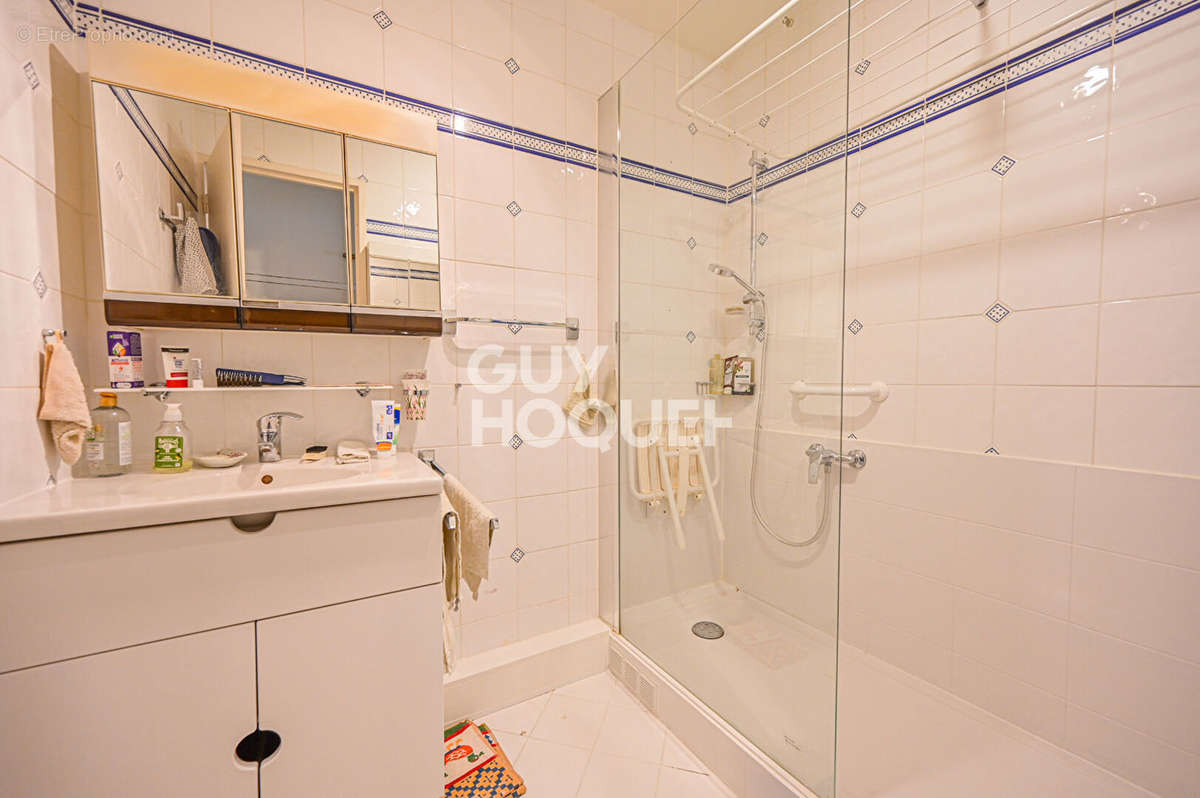 Appartement à PARIS-12E