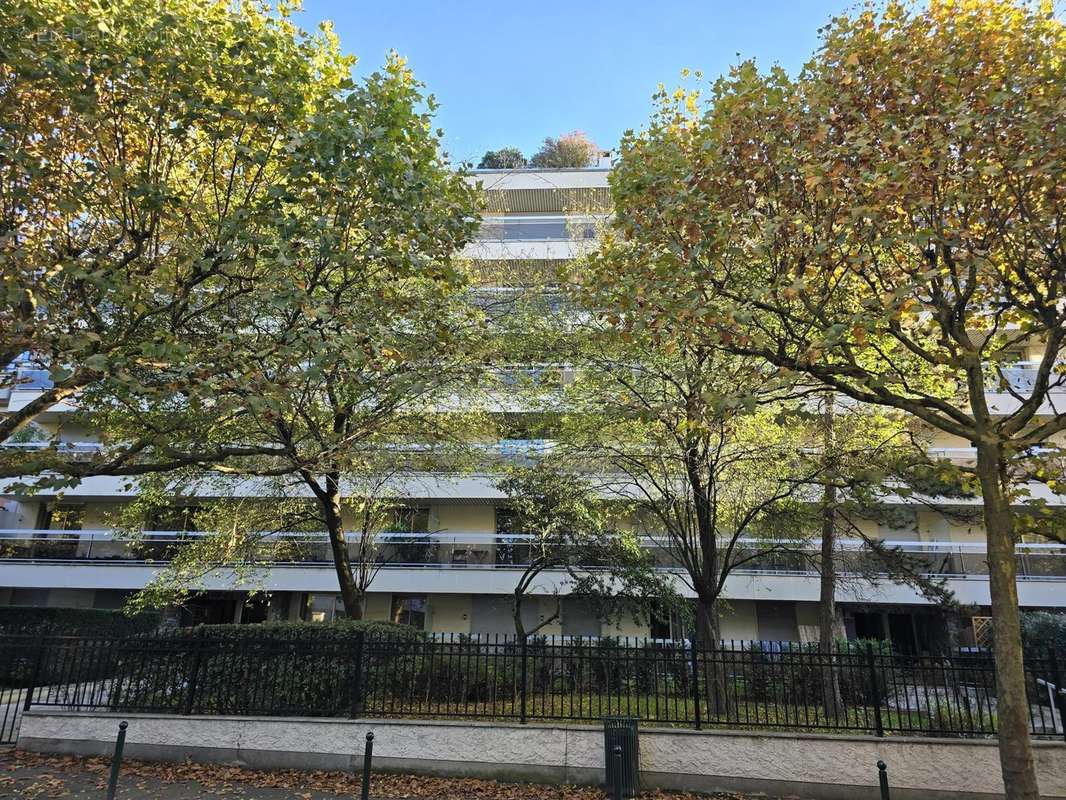 Appartement à LE RAINCY