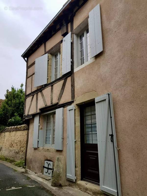 Appartement à LEVROUX