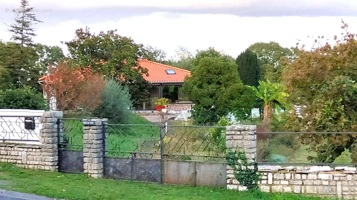 OVERVIEW - Maison à LONNES