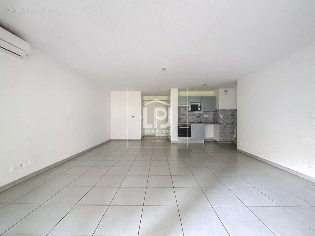 Appartement à RAMONVILLE-SAINT-AGNE