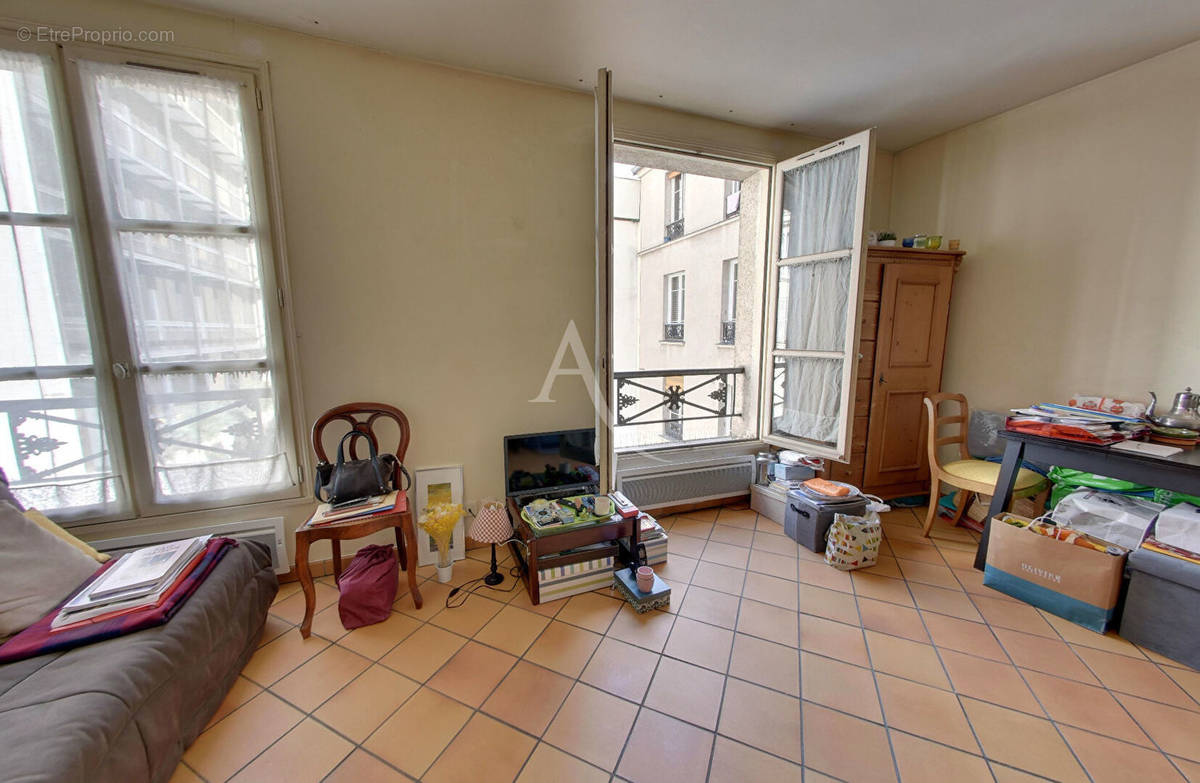 Appartement à PARIS-12E