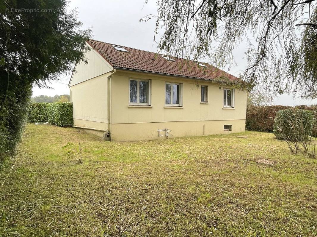 Maison à BONNIERES-SUR-SEINE