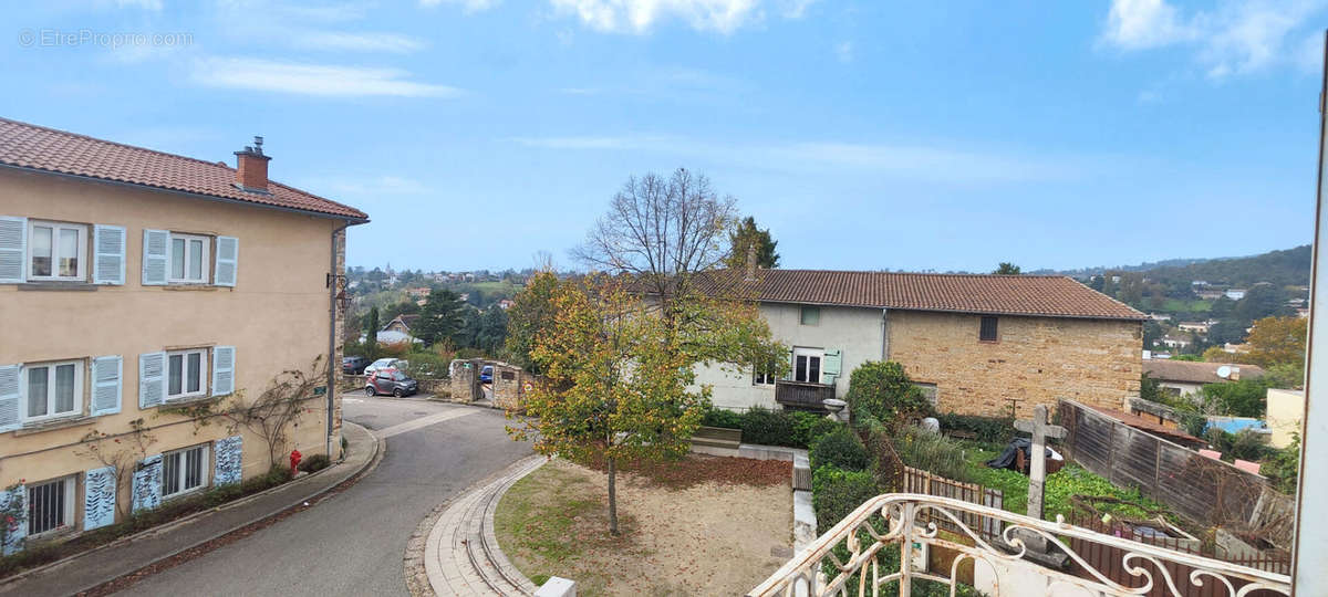 Appartement à SAINT-CYR-AU-MONT-D&#039;OR