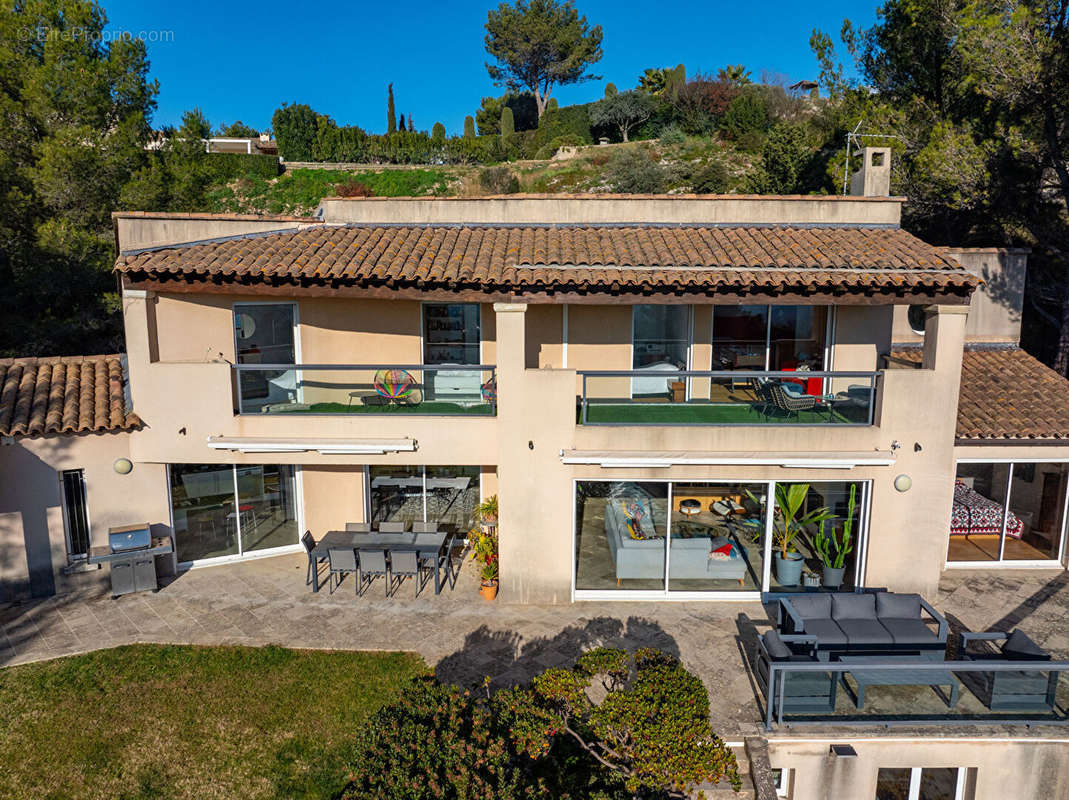 Maison à VILLENEUVE-LES-AVIGNON