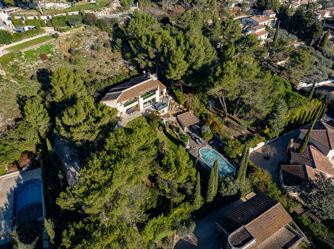 Maison à VILLENEUVE-LES-AVIGNON