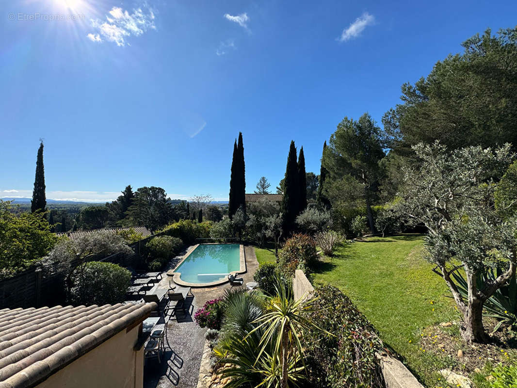 Maison à VILLENEUVE-LES-AVIGNON