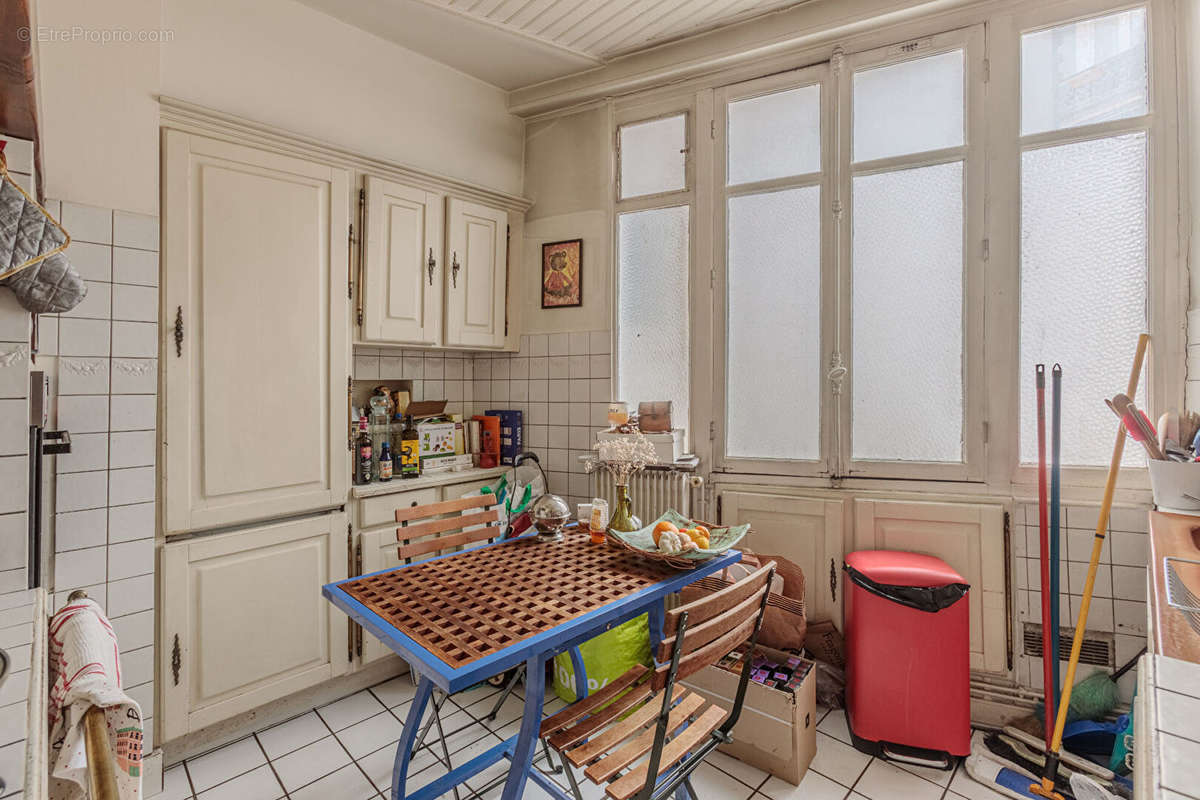 Appartement à PARIS-20E