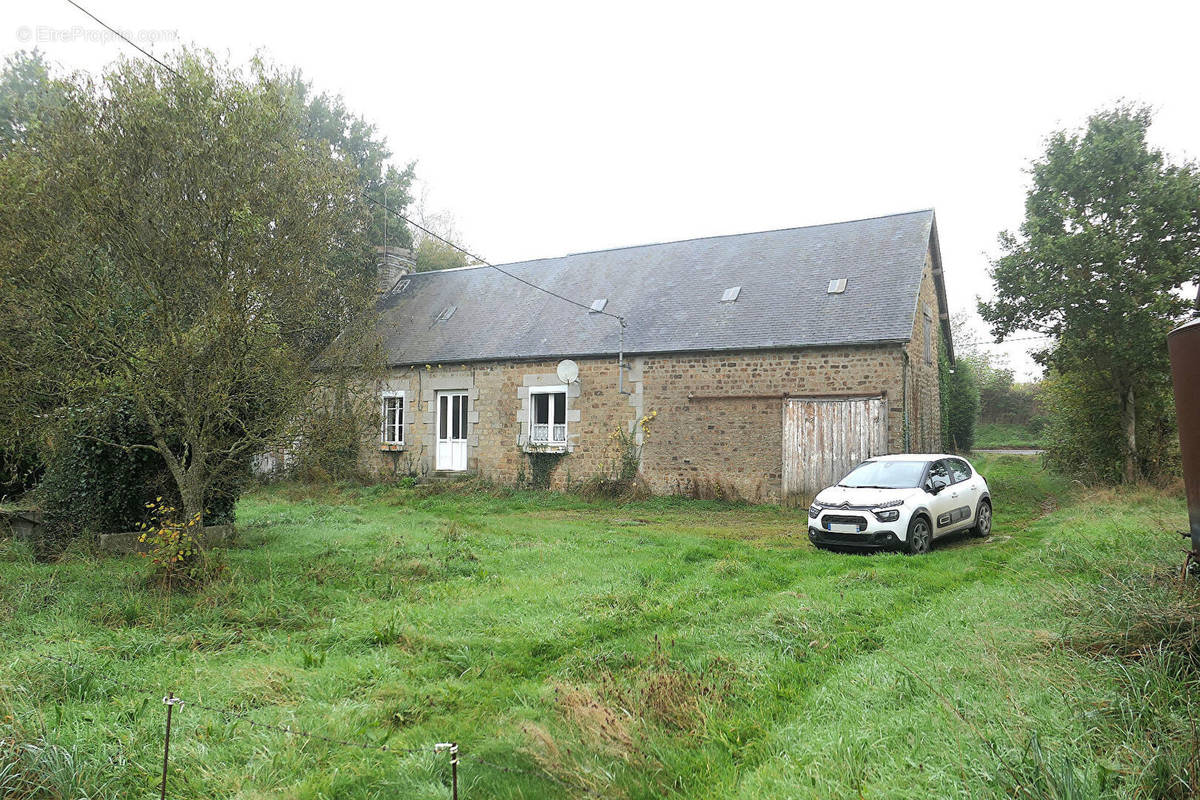 Maison à MORTAIN