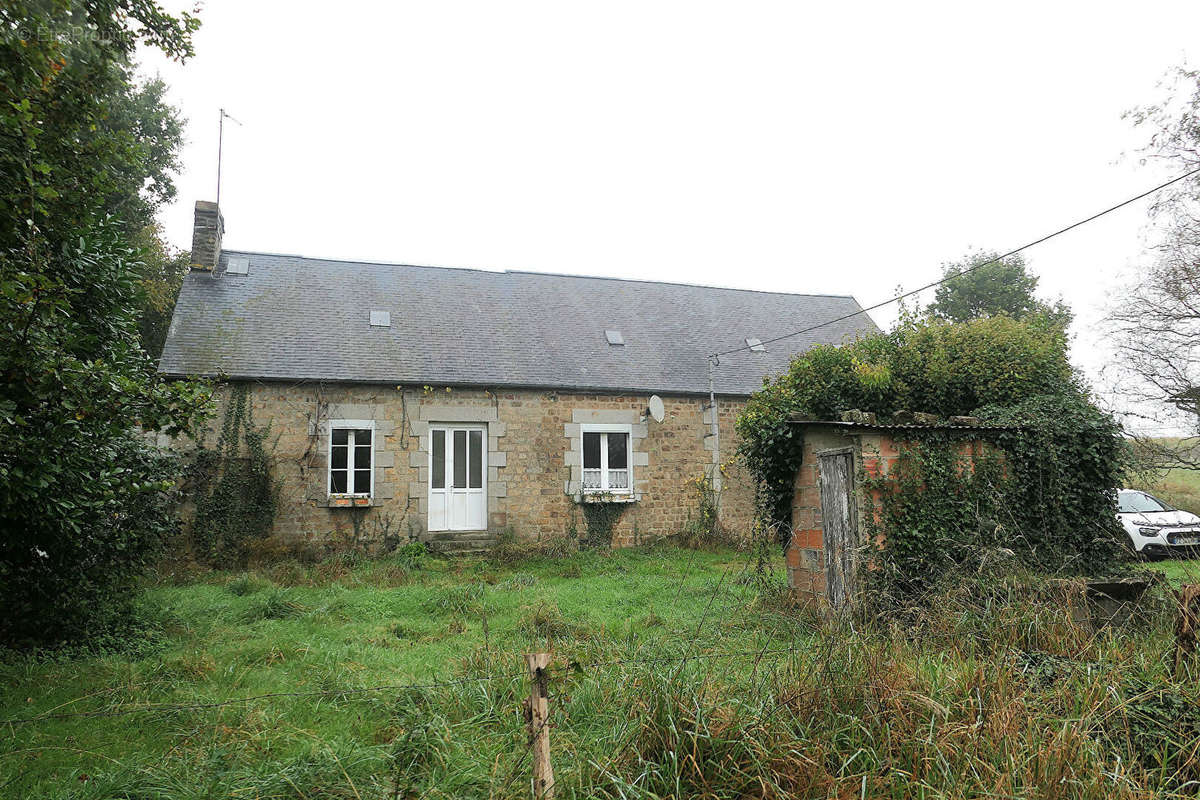 Maison à MORTAIN