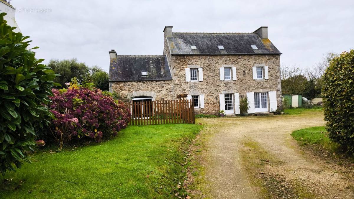 Maison à LESNEVEN