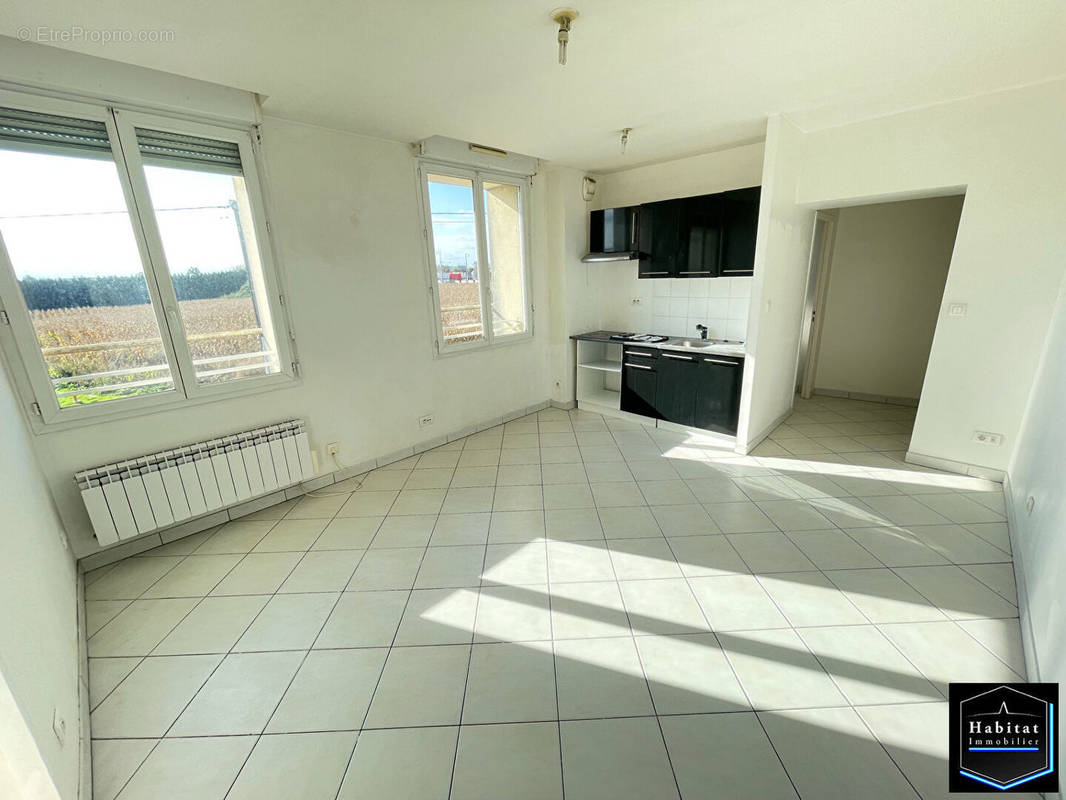 Appartement à LE PLESSIS-BELLEVILLE