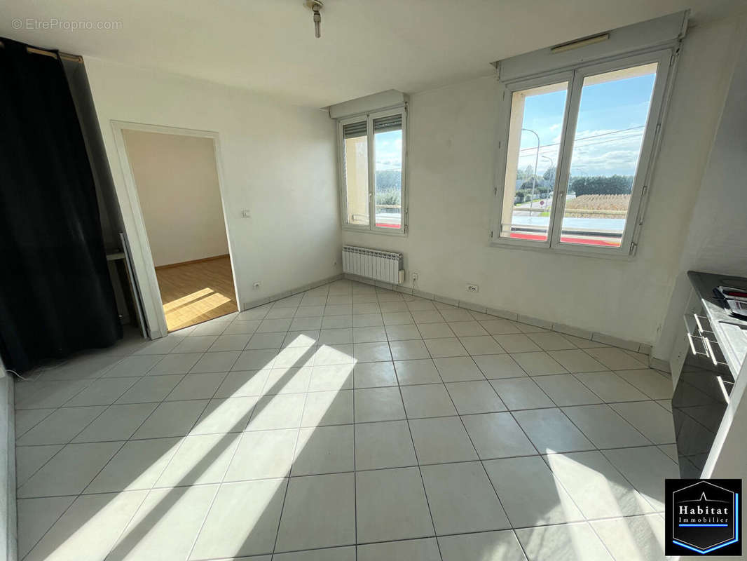 Appartement à LE PLESSIS-BELLEVILLE