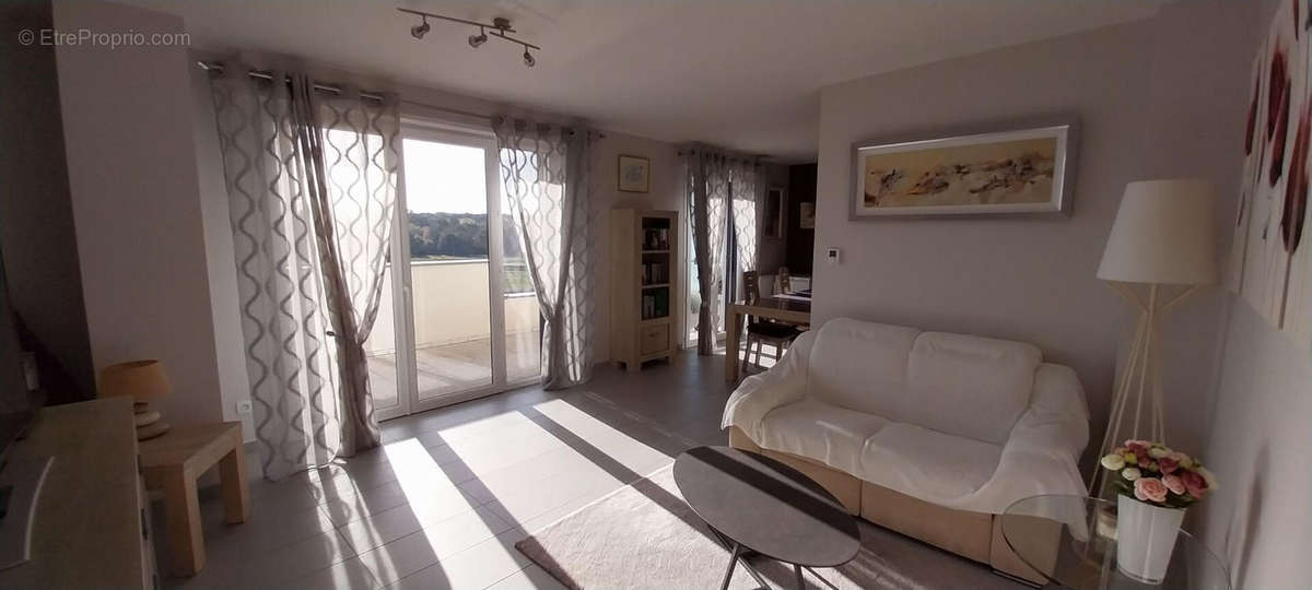 Appartement à EPERNON