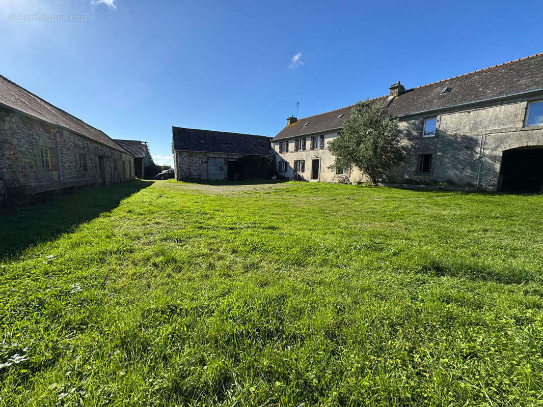 Maison à SAINT-NIC