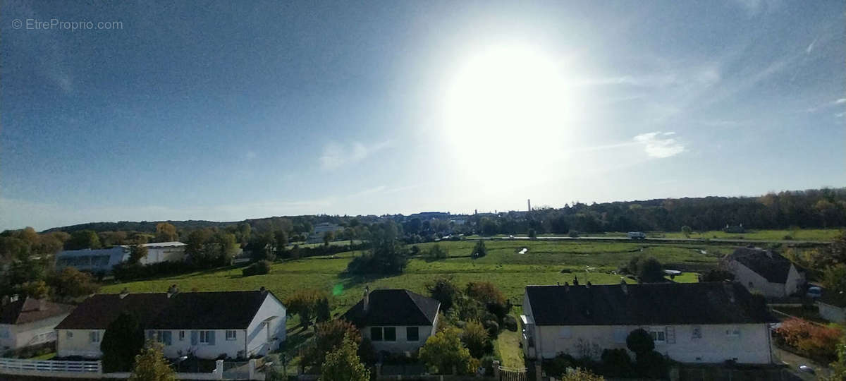 Appartement à EPERNON