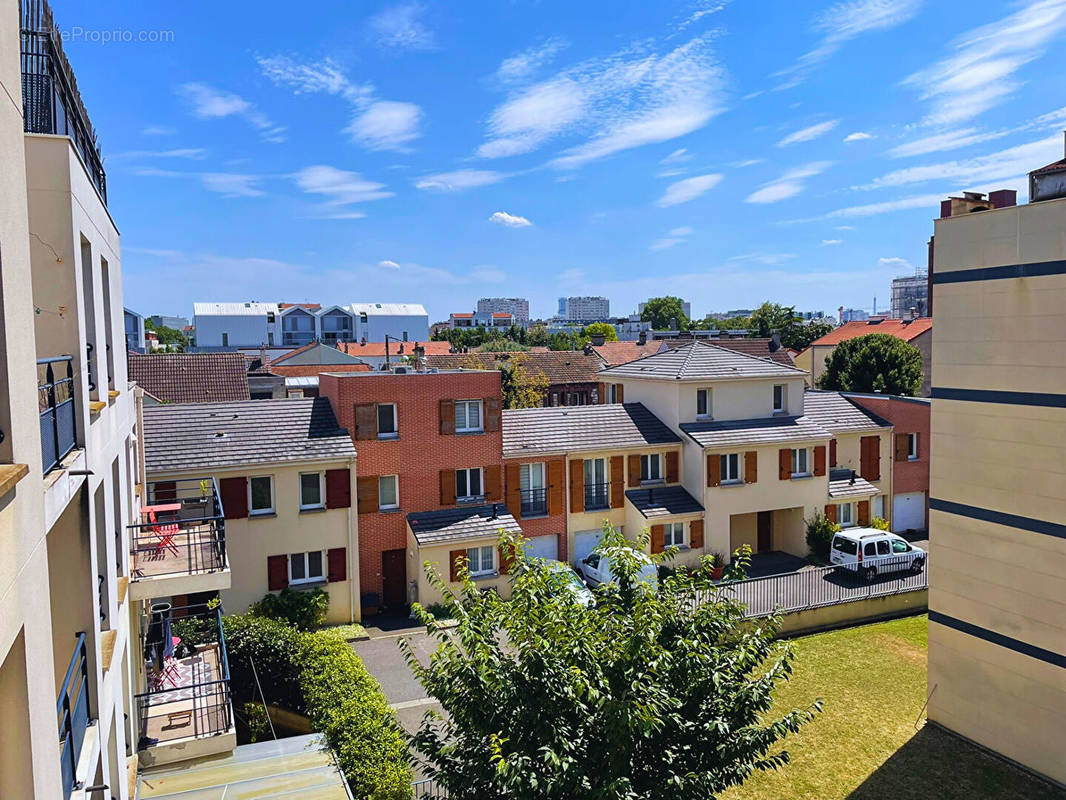 Appartement à GENNEVILLIERS