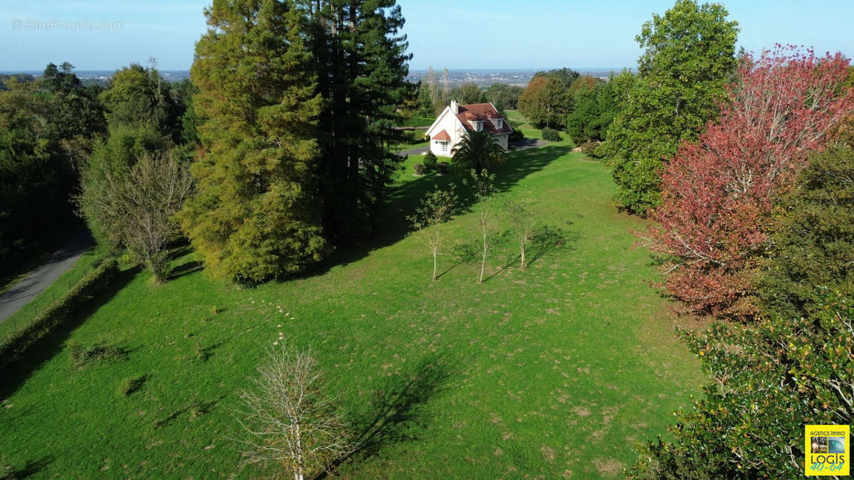 Maison à SAINT-LON-LES-MINES