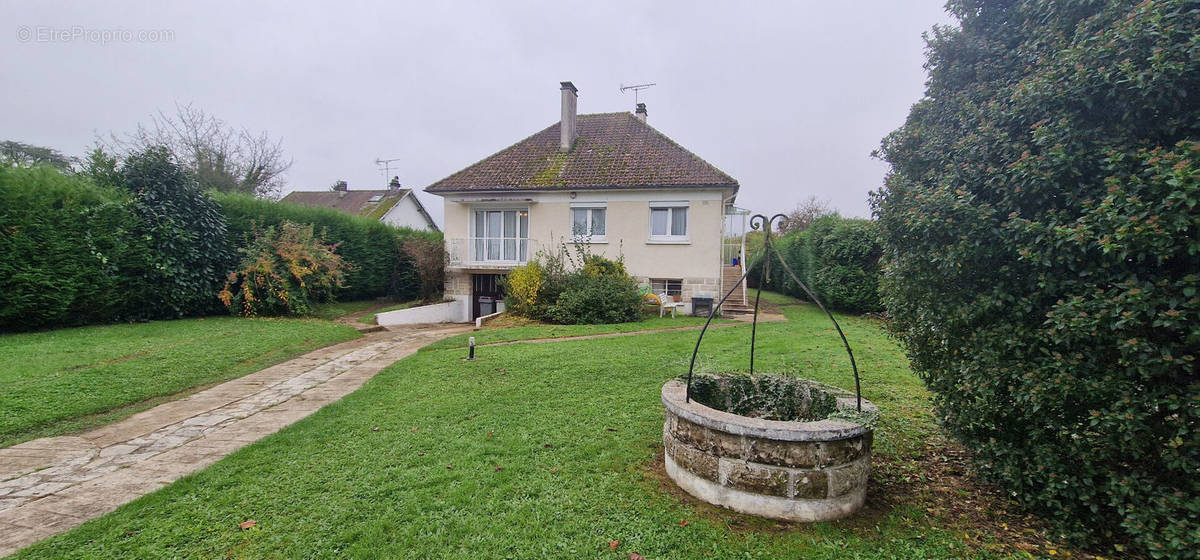 Maison à FONTENAY-TRESIGNY