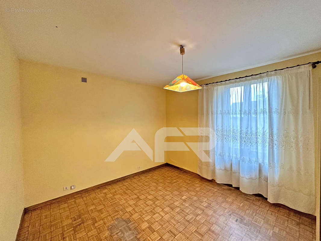 Appartement à CARRIERES-SUR-SEINE