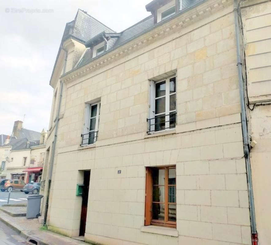 Maison à AZAY-LE-RIDEAU