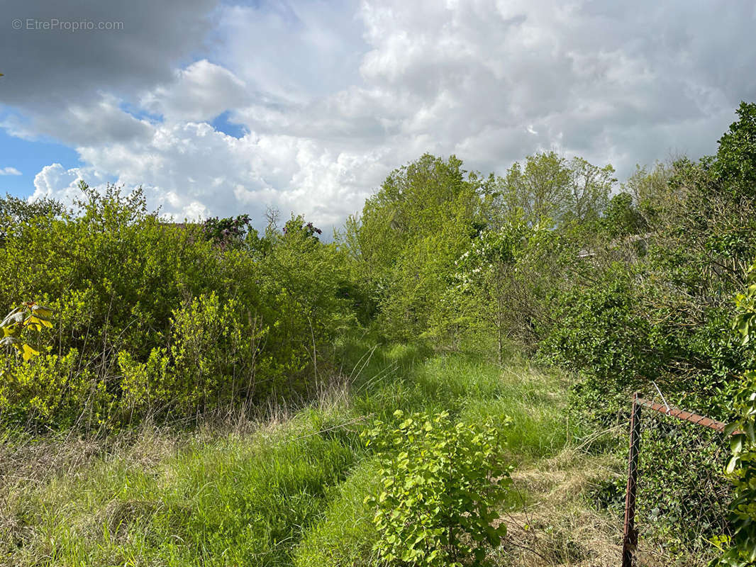 Terrain à EPIAIS-RHUS