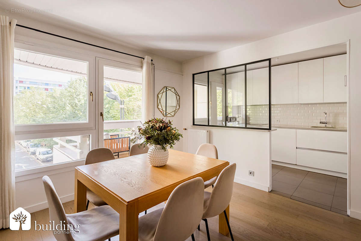 Appartement à LEVALLOIS-PERRET