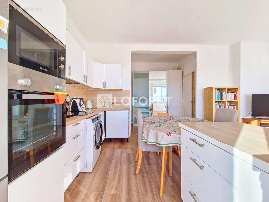 Appartement à MARSEILLE-8E