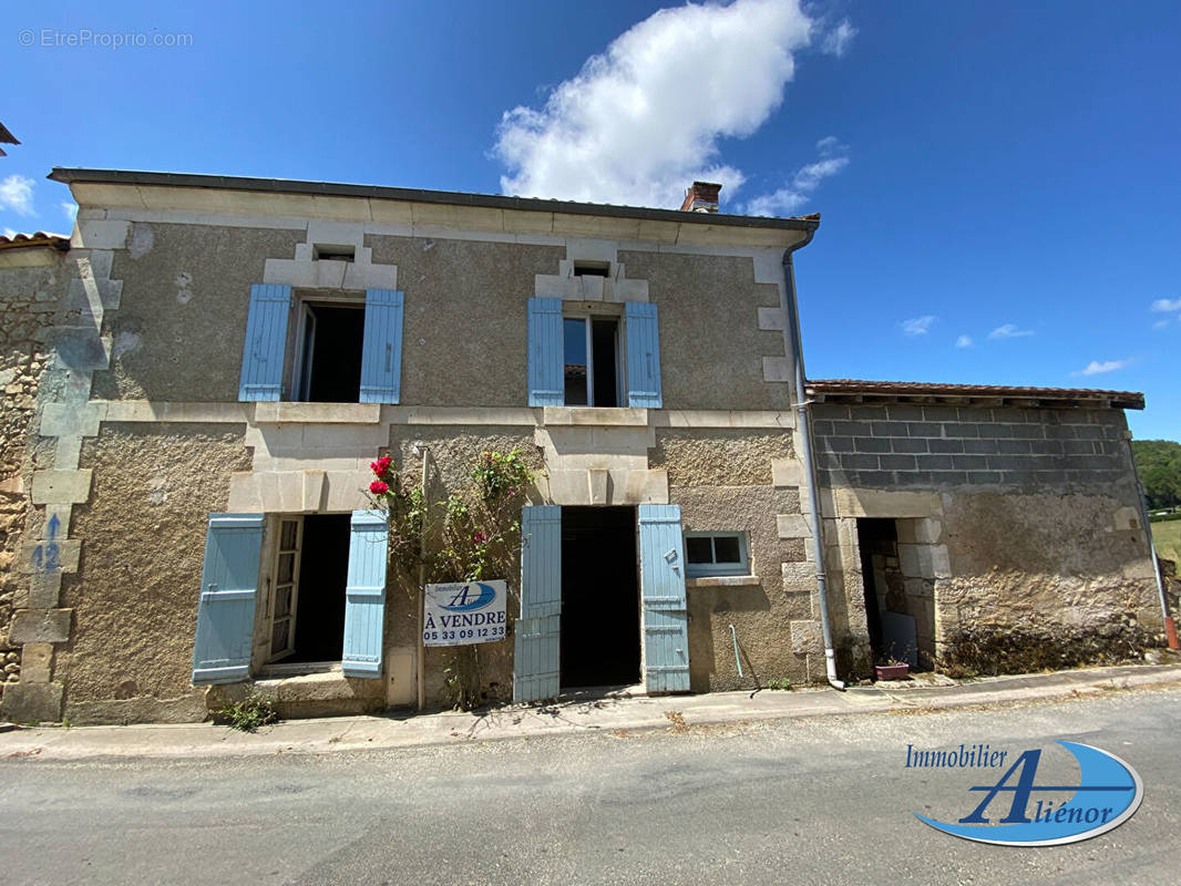 Maison à CREYSSAC