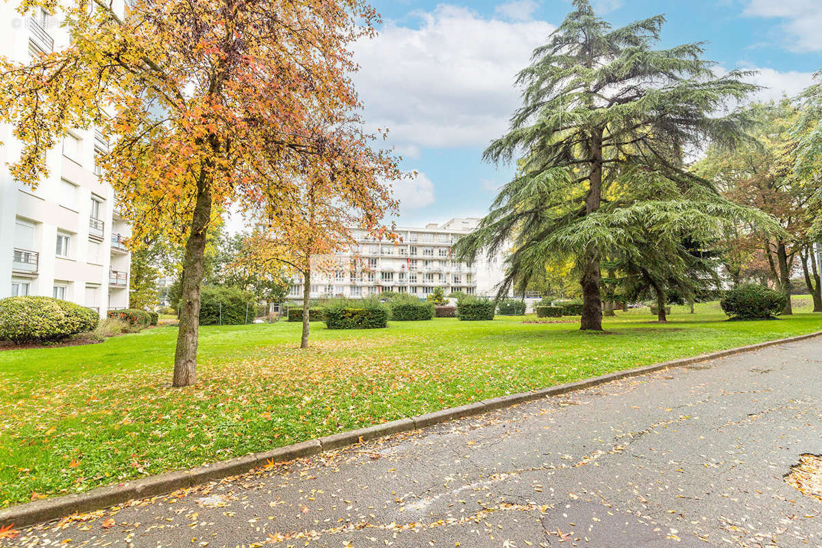 Appartement à CHILLY-MAZARIN