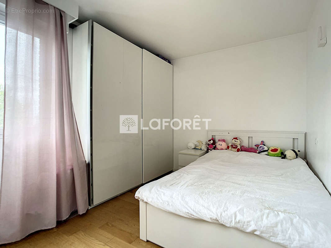 Appartement à PARIS-19E