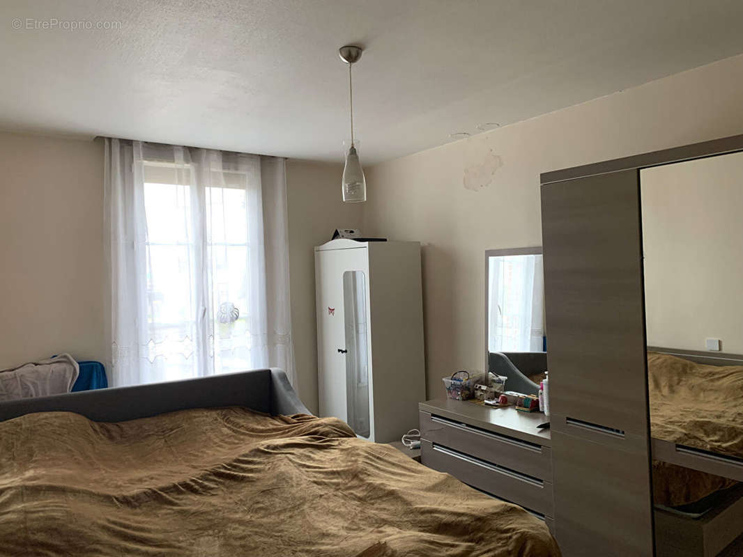 Appartement à VILLENEUVE-LE-ROI