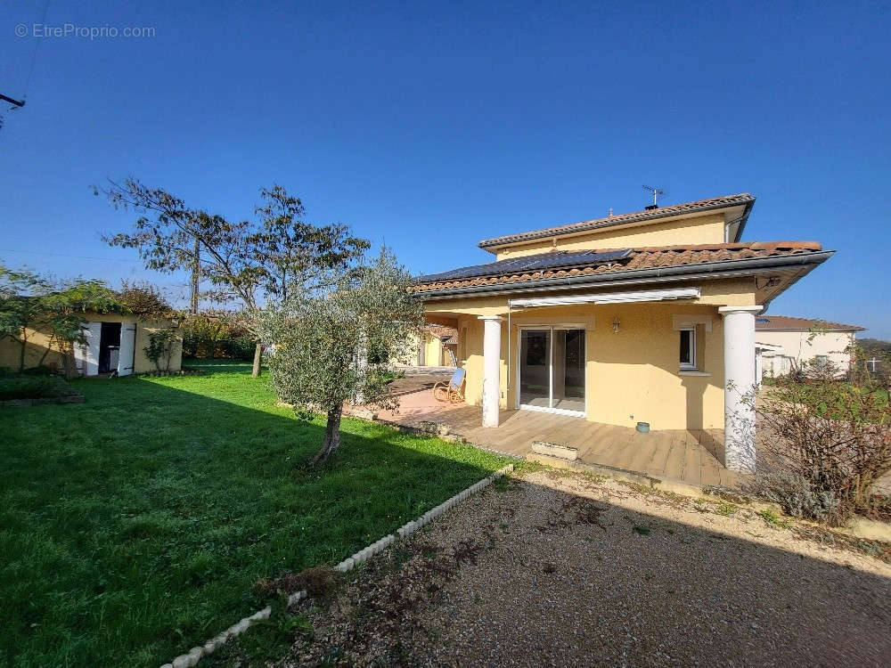 Maison à CHATILLON-SUR-CHALARONNE