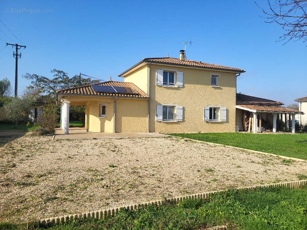 Maison à CHATILLON-SUR-CHALARONNE