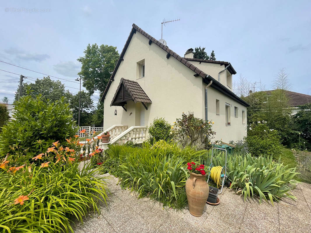 Maison à RUEIL-MALMAISON