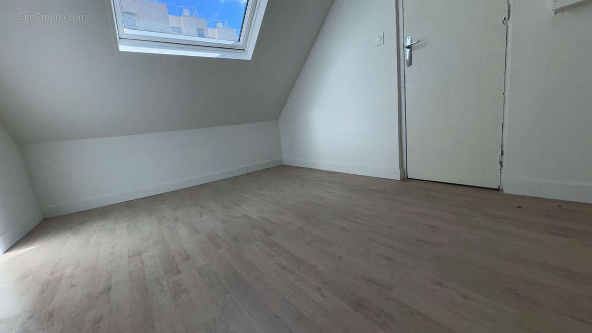 Appartement à PARIS-10E