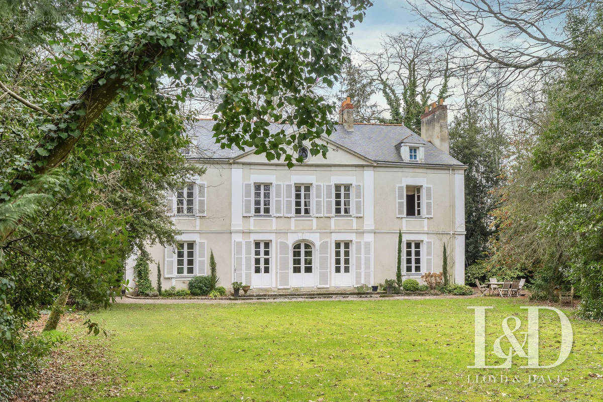 Château du XVIIIème proche Nantes - Autre à SAINTE-LUCE-SUR-LOIRE