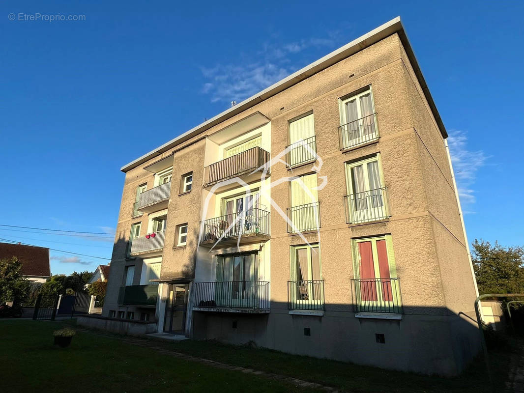 Appartement à SAINT-ETIENNE-DU-ROUVRAY