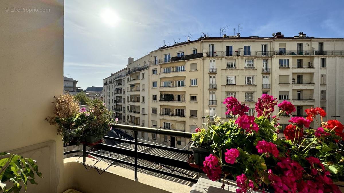 Appartement à MARSEILLE-5E