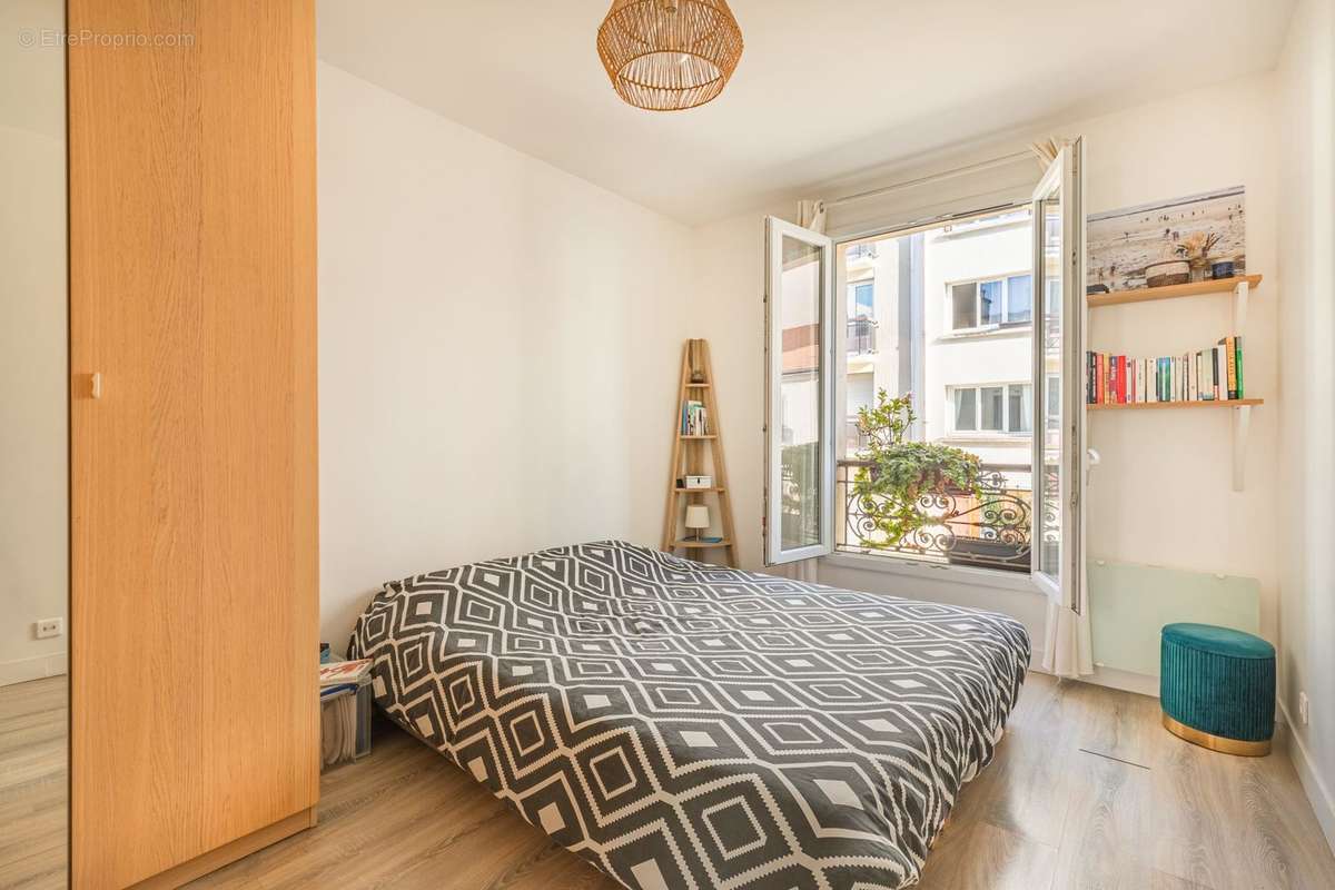 Appartement à PARIS-20E